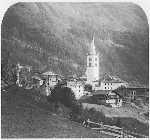 Das Dorf Valtournenche, fotografiert von Edward Whymper.